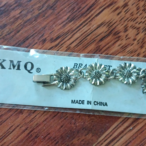 Daisy bracelet - Picture 3 of 5